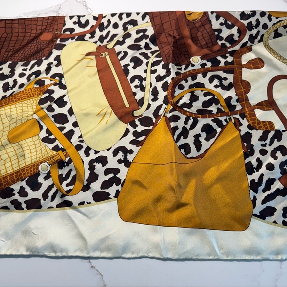 BRAHMIN Silk Scarf Purse Theme - Picture 2 of 3